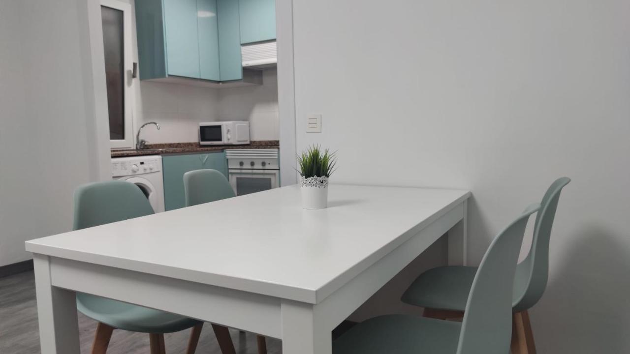 Casa Gascona Con Parking, Wifi Y Netflix Gratis!! By Delabra Apartments Oviedo Esterno foto