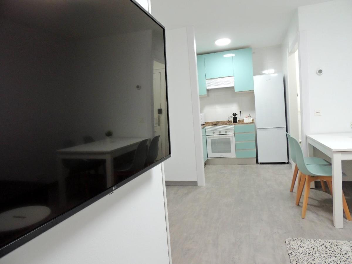 Casa Gascona Con Parking, Wifi Y Netflix Gratis!! By Delabra Apartments Oviedo Esterno foto